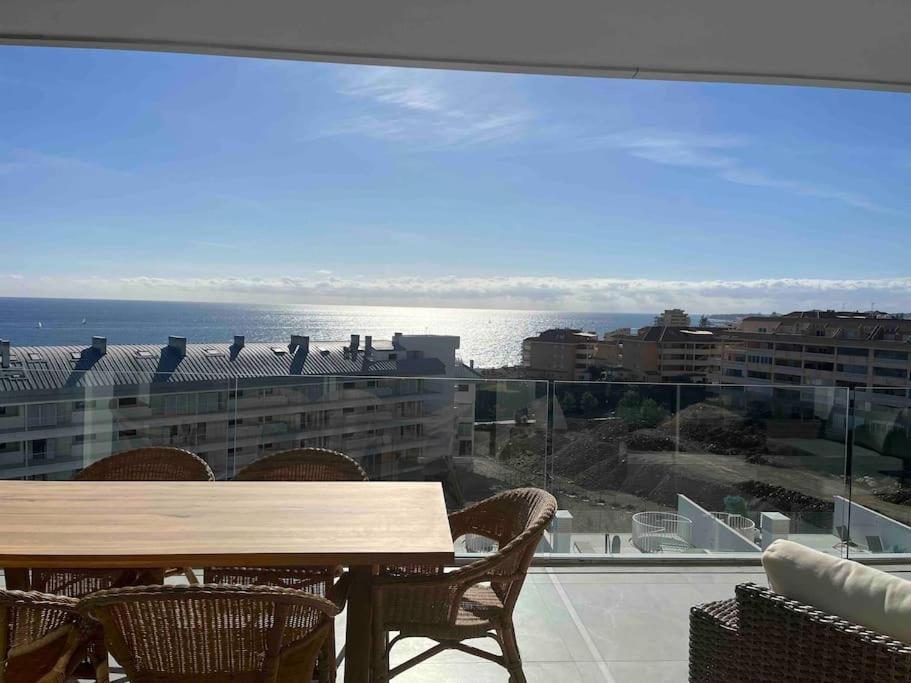 Apartamento Luxe Coast Views-Reserva Del-Higueron-Pool & Sea Málaga Exterior foto